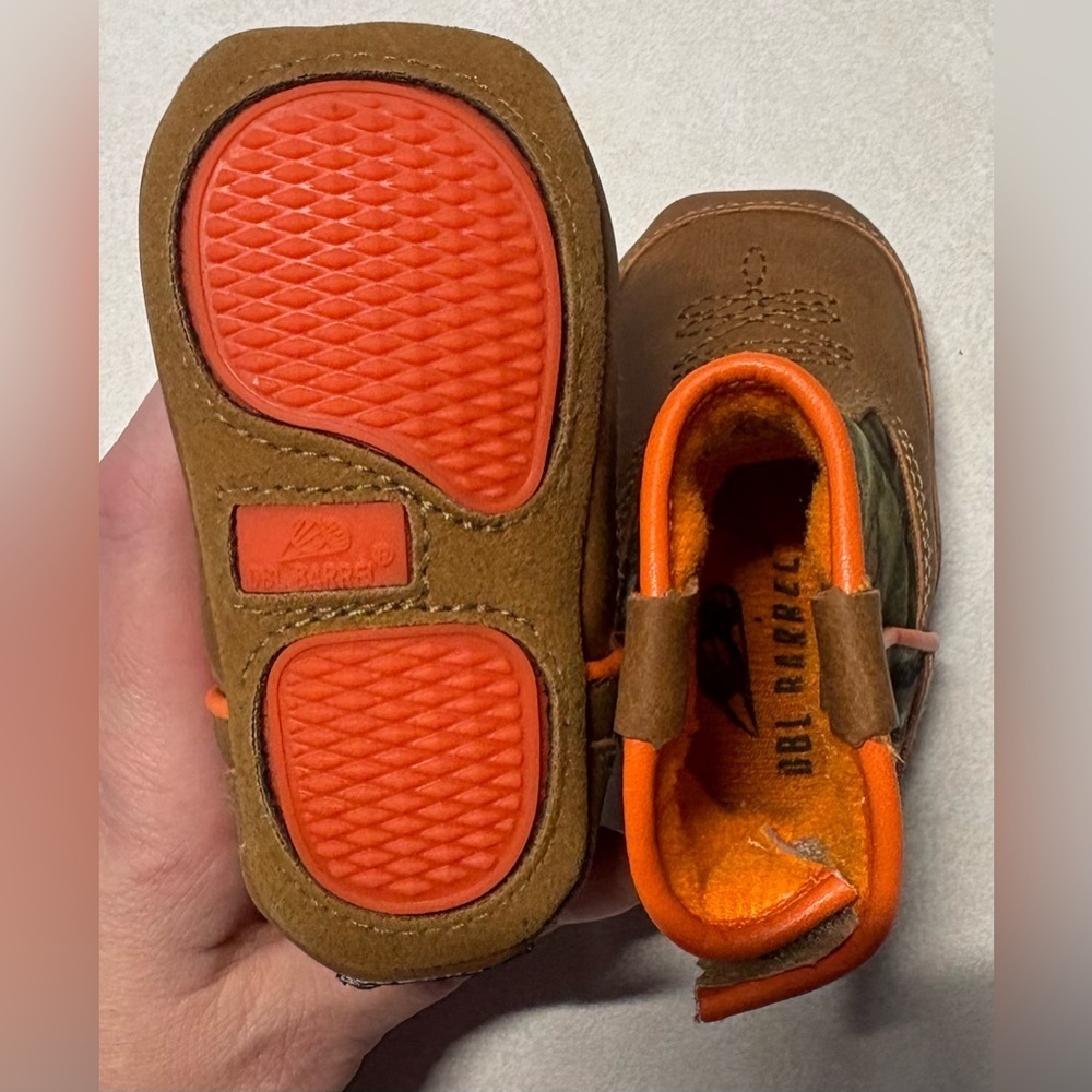 Children's Camouflage Boots with Orange Accents - Picture 4 of 5